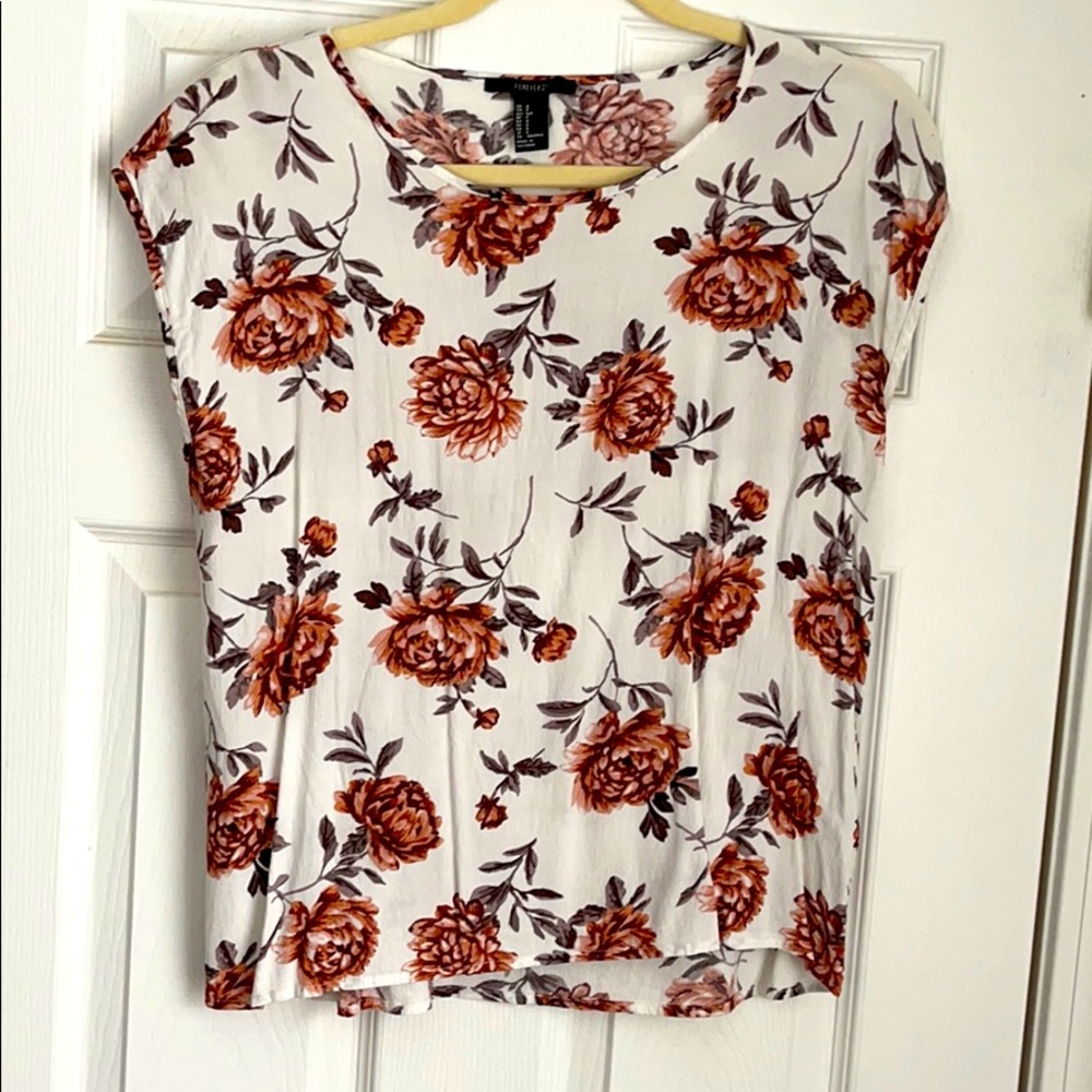 Floral top